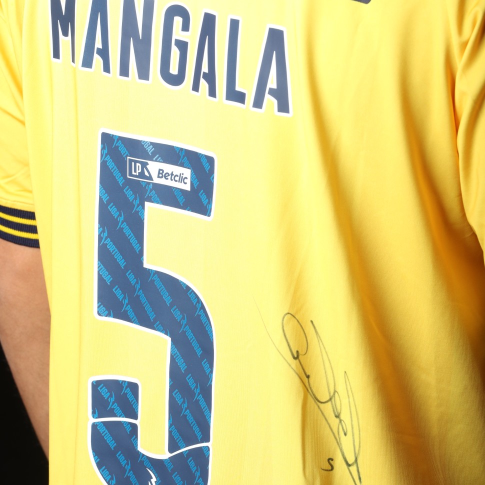 Estoril Praia Signed Jersey - Mangala 5