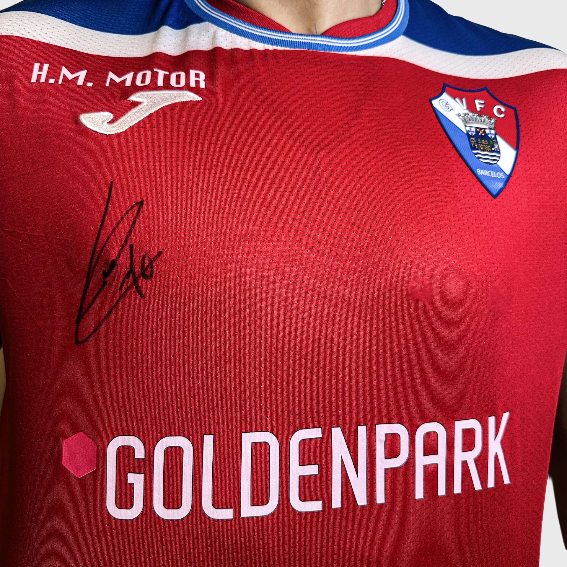 Camisola Principal Autografada Gil Vicente - L. Esteves 10