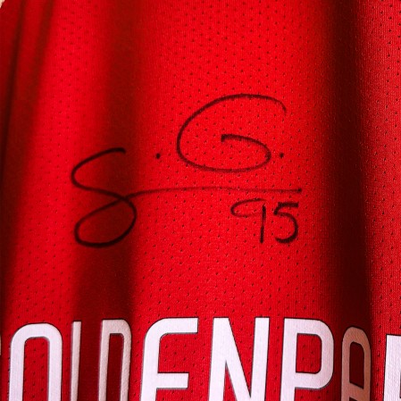 Camisola Principal Autografada Gil Vicente - Santi G. 95