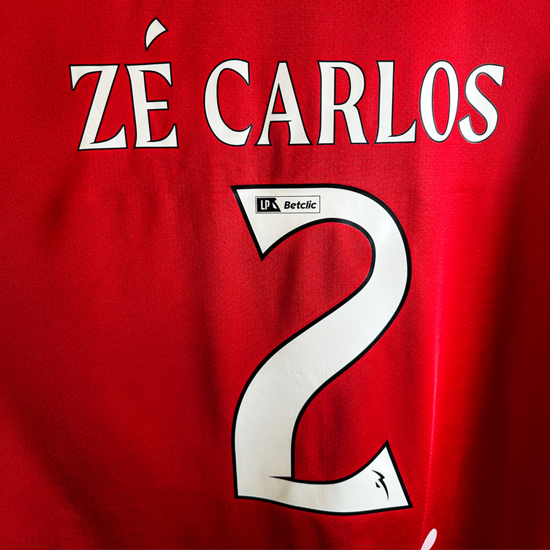 Camisola Principal Autografada Gil Vicente - Zé Carlos 2