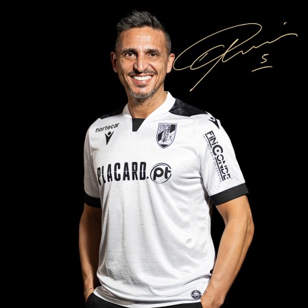 Camisola Principal Autografada Vit�ria SC - F. Meira 5