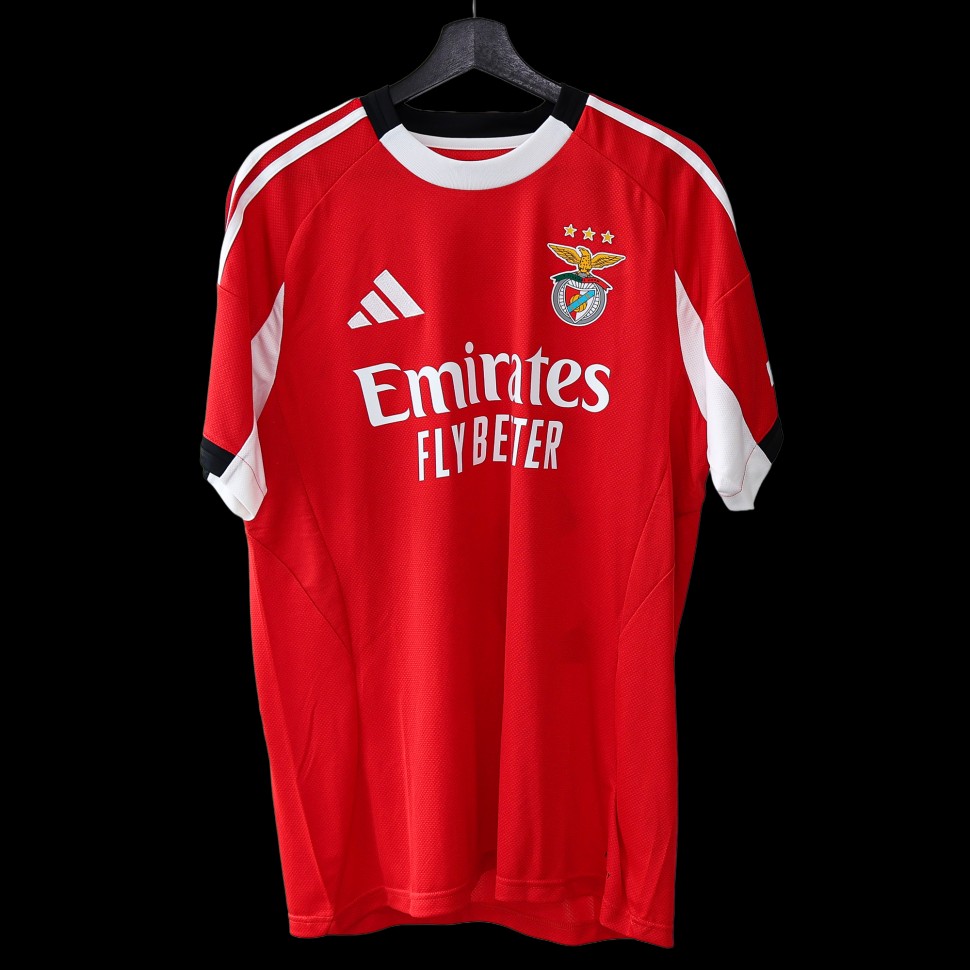 SL Benfica Signed Home Jersey - A. Almeida 34