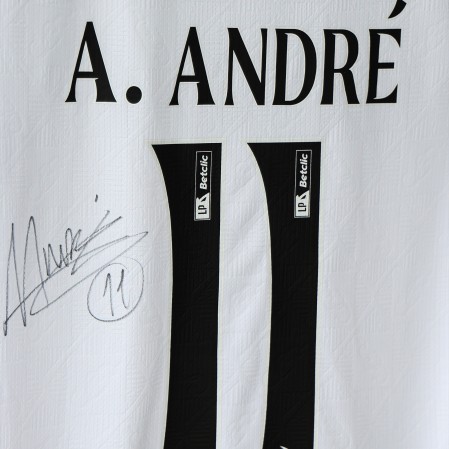 Camisola Principal Autografada Vit�ria SC - A. Andr� 11