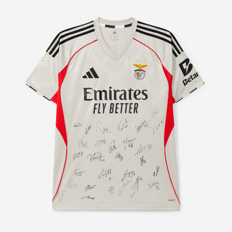 SL Benfica Signed Away Jersey Squad 2025/26 | Official Collectible